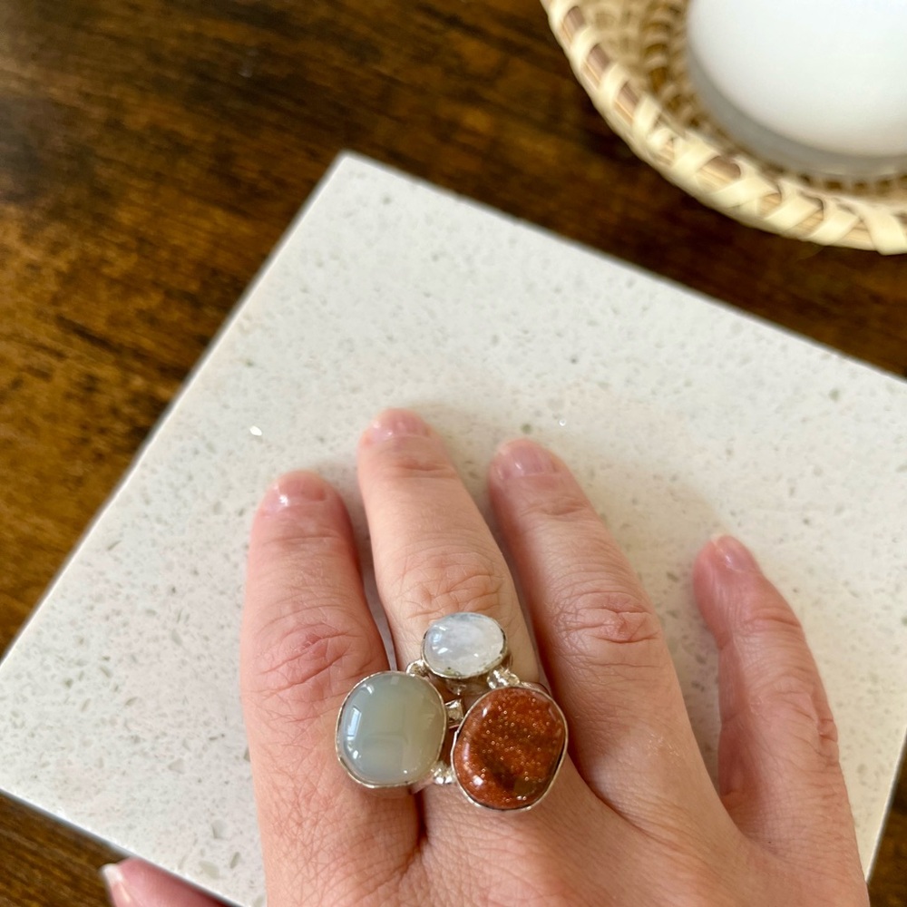 .925 Unique Goldstone / Moonstone / Opalite Ring - Picture 6 of 6